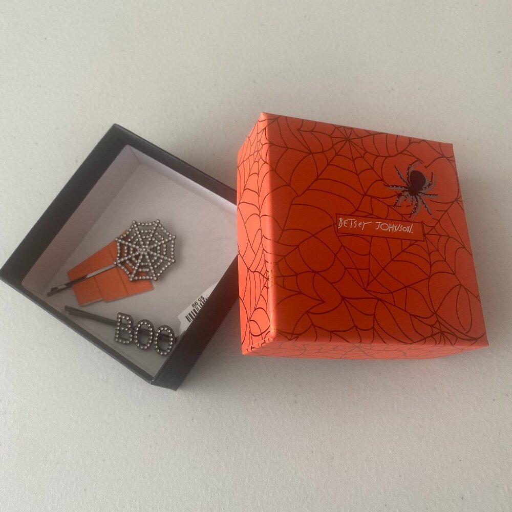 Betsey Johnson Halloween Rhinestone Spider web and Boo Hair pin